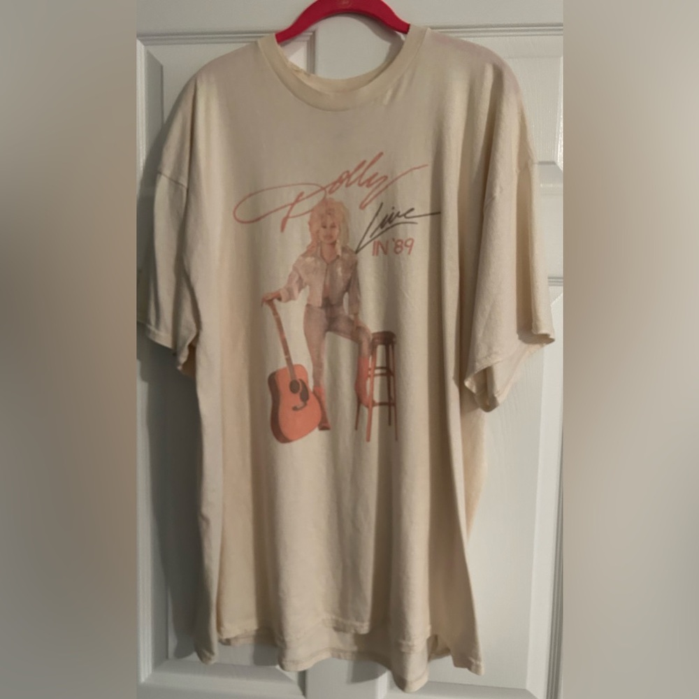 Vintage Dolly tee